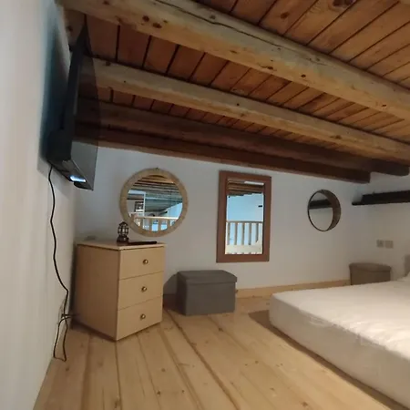 Grossvaters Haus - Ein 150 Jahre Altes Steinhaus By Interhome העיירה קוס